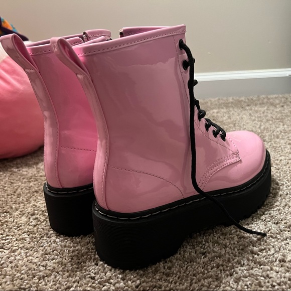 looking to sell! never wore as well - Picture 3 of 4